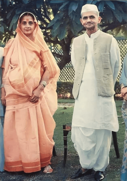 Lal Bahadur Shastri with his wife Lalita Devi
